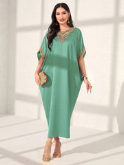 Najma Simple And Elegant Loose Fit Batwing Sleeve Dress With Water-Soluble Lace Patchwork Green